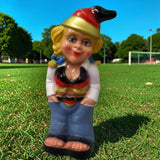 gartenzwerg zwergin zwergefrau fußballspieler dekofigur gartenfigur wm-2026 fußballweltmeisterschaft gartenzwerg-xxl gartenzwerg-lustig gartenzwerg-deutschland