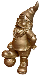 gartenzwerg SEWAS fußballspieler fussballspieler pokal gold trophäe fußballer retro trikot bundesliga adidas zwerg dekofigur gartenfigur